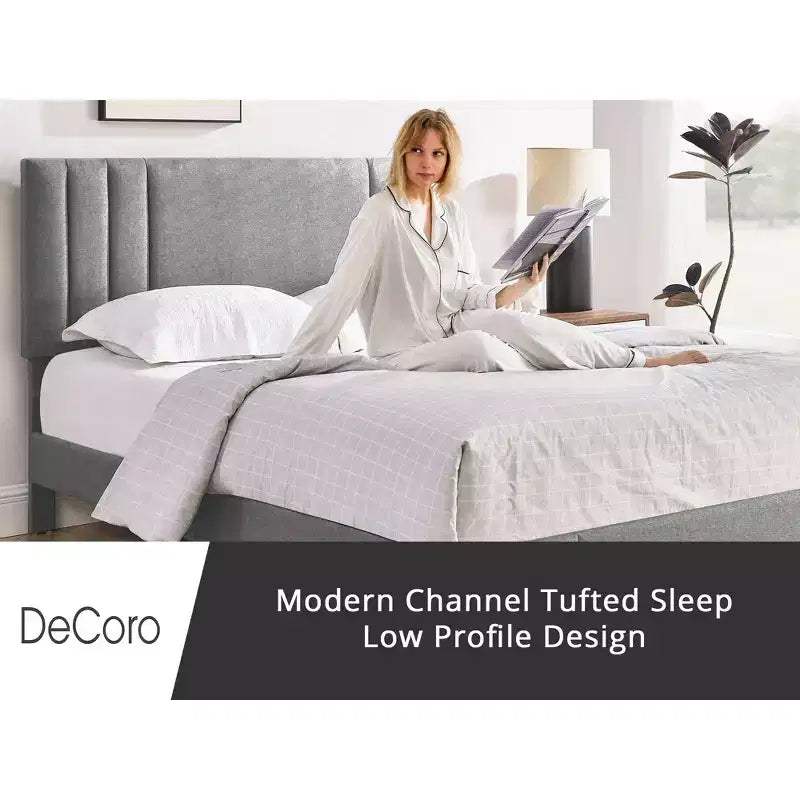 Letto a piattaforma moderno imbottito con bottoni